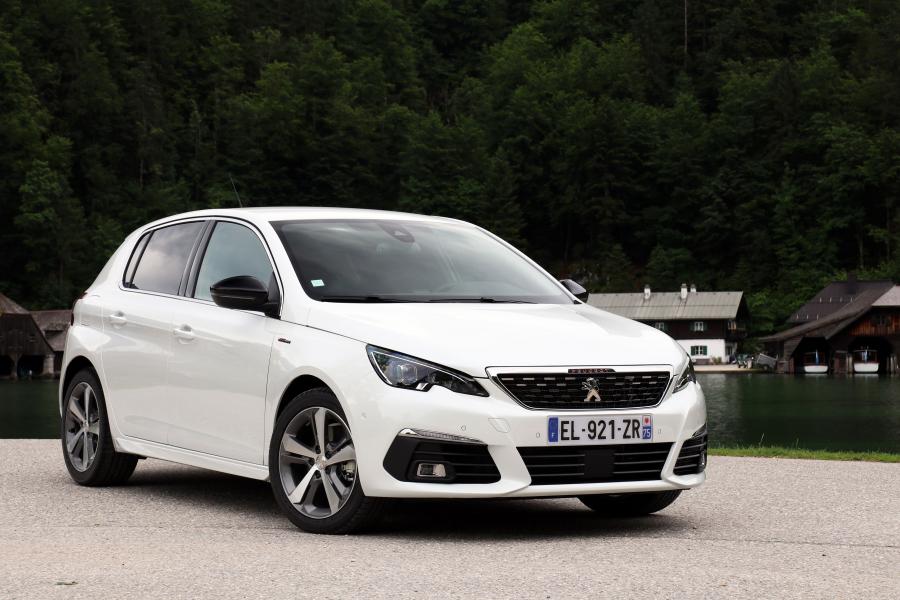  Peugeot 308 GT Line 2017 года  (WW) (фото 36 из 45)